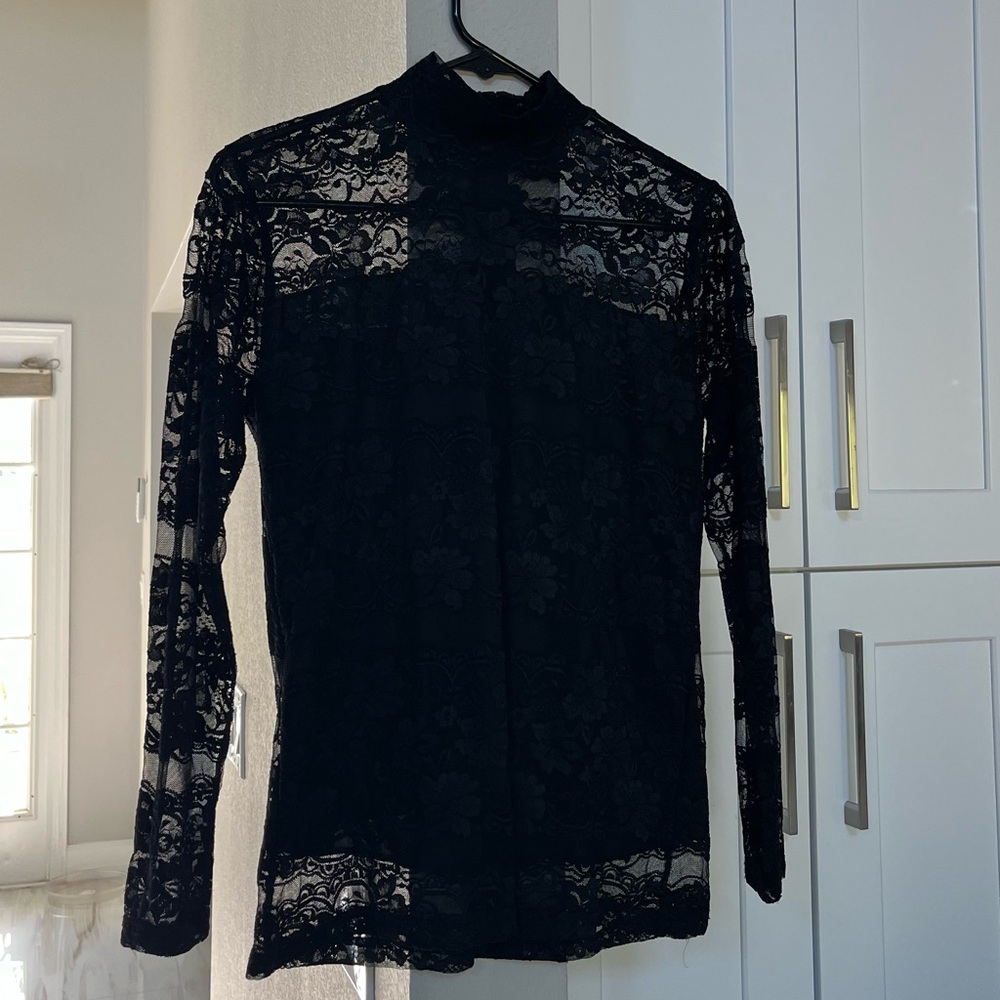 Women’s Black Lace Top Long Sleeve Turtle Neck Size S